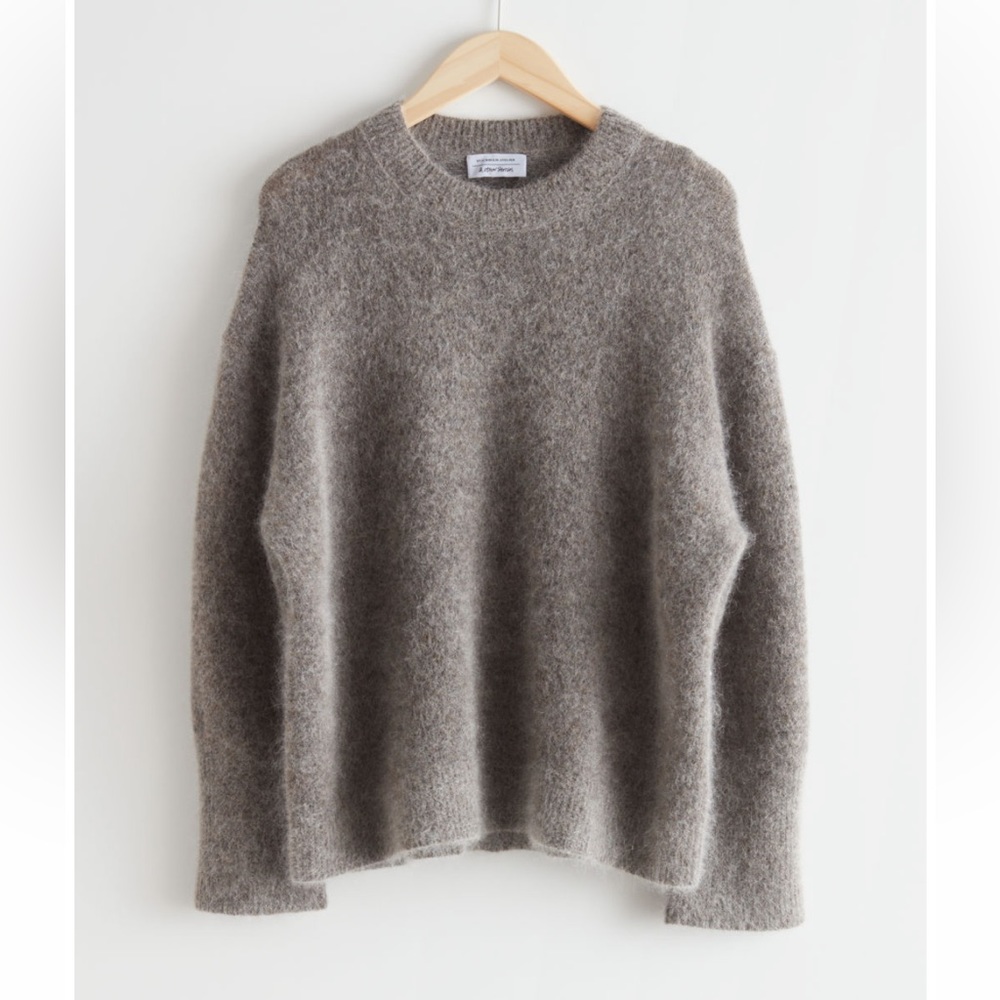 & Other Stories grey relax knit jumper. Size small.
